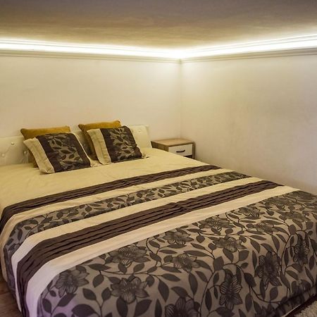 Exclusive Apartmanok Сегед Экстерьер фото
